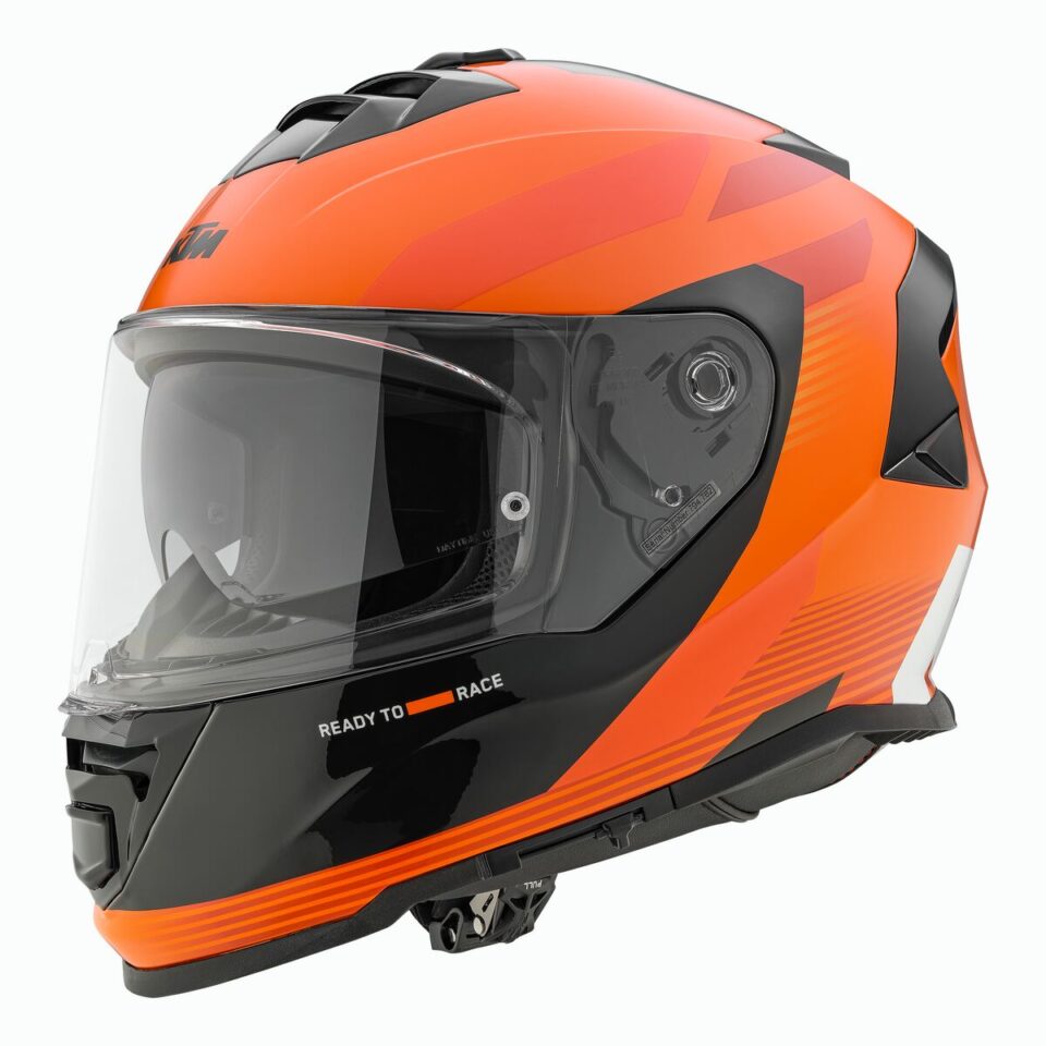 STORM III HELMET ECE