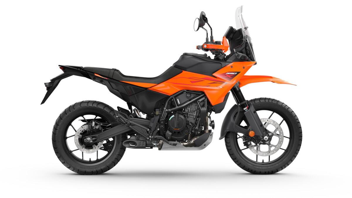 390 Adventure X 2025