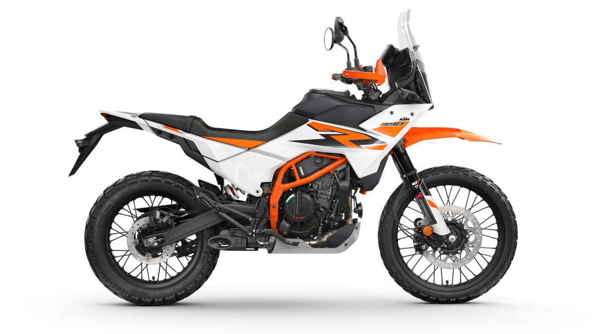390 Adventure R 2025