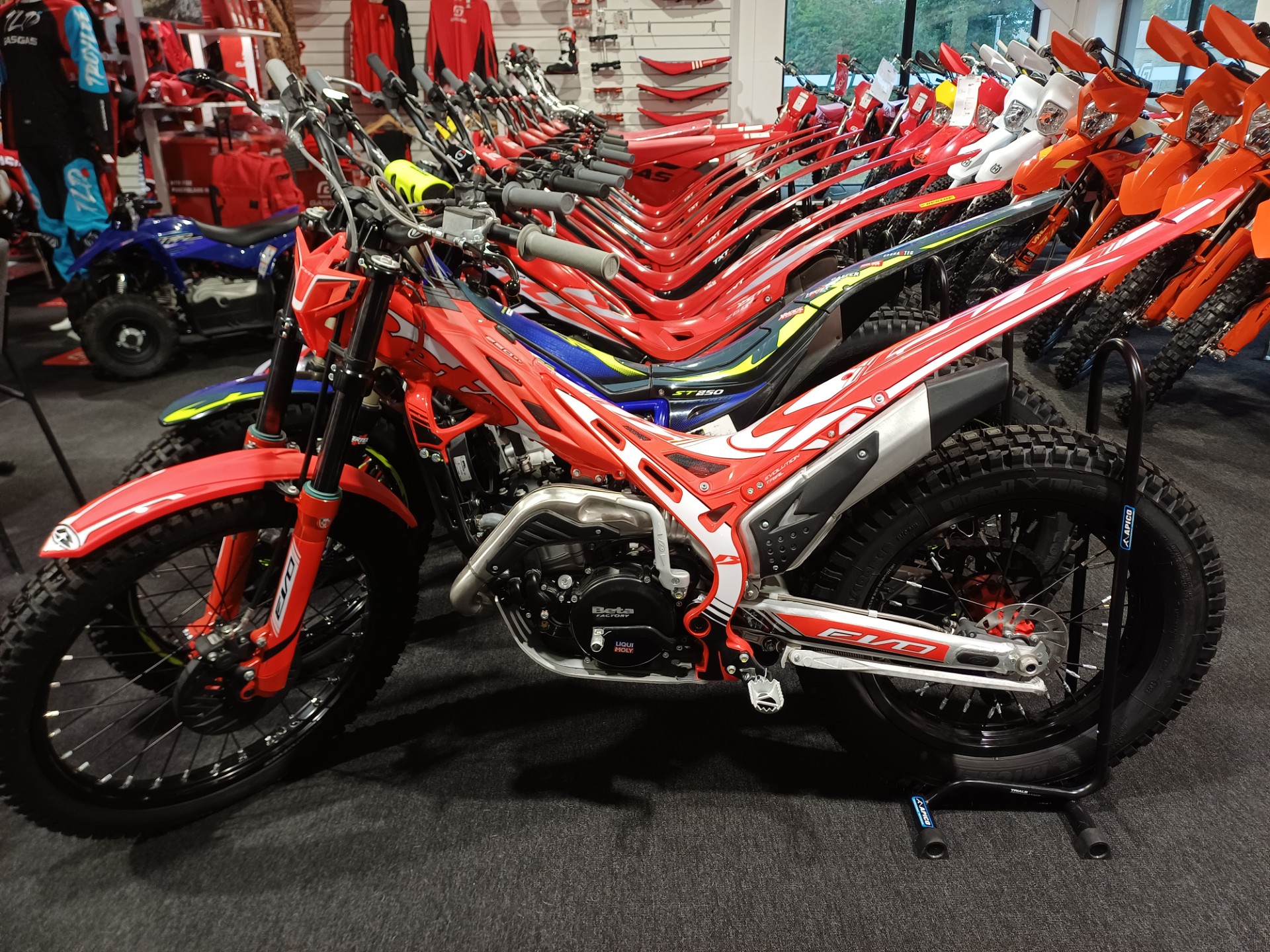 NEW MY23 BETA 250 EVO